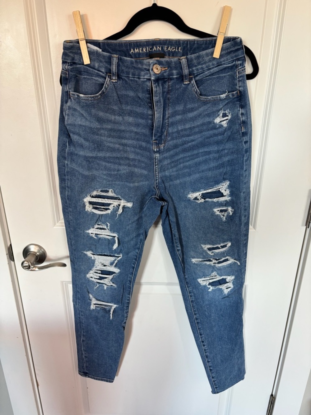 American Eagle Outfitters High-Rise Distressed Dark Blue Jeans
